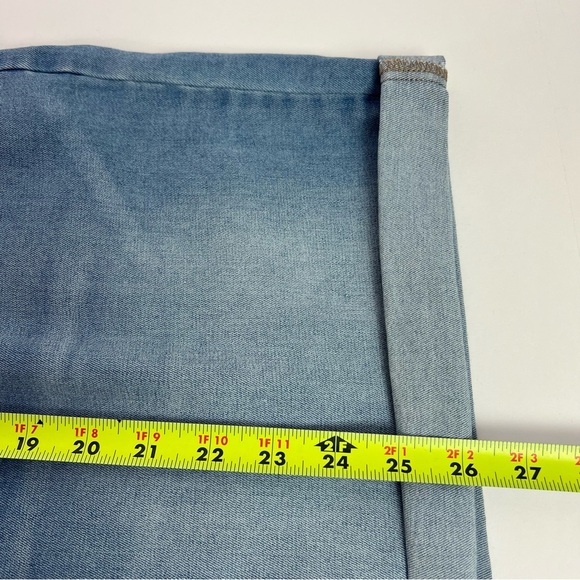 NWT MAURICES Women’s Blue Jean Shortalls Sz Medium Adjustable Waist/Buckle/strap - Picture 12 of 14